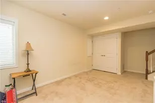 627 Edison Dr, Marshall, PA 15090 - Photo 15