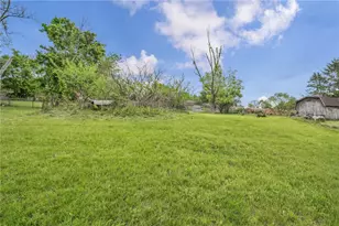 3757 Schuette Rd, Pittsburgh, PA 15227 - Photo 17