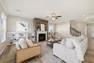 101 Doria Ann Dr, Center Township, PA 15061 - Photo 5