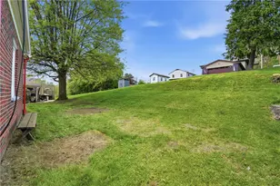 3605 W 4th Ave, West Mayfield, PA 15010 - Photo 27