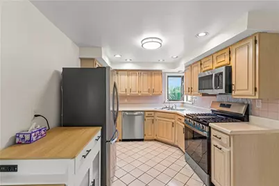115 Bost Dr, West Mifflin, PA 15122 - Photo 9