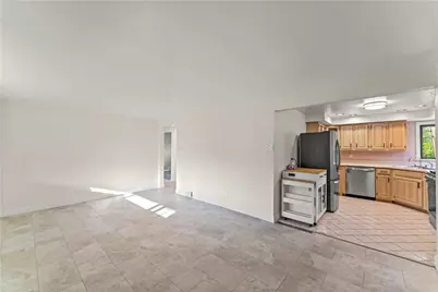 115 Bost Dr, West Mifflin, PA 15122 - Photo 5