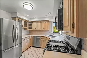 115 Bost Dr, West Mifflin, PA 15122 - Photo 9
