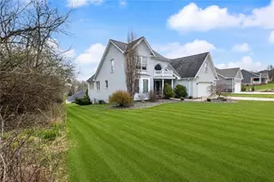 478 Spruce Ln, Houston, PA 15342 - Photo 3