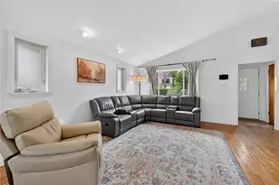 119 Burdine Ave, Pittsburgh, PA 15227 - Photo 9