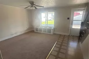 309 Spruce St, Mt Pleasant Boro, PA 15666 - Photo 5