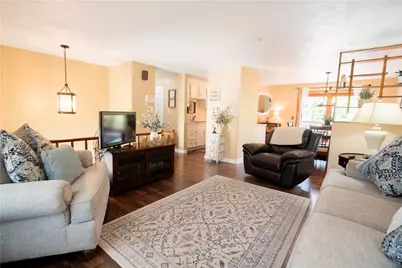 1126 Sodbury Dr, South Park, PA 15129 - Photo 3