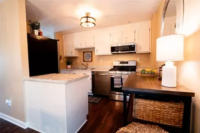 1126 Sodbury Dr, South Park, PA 15129 - Photo 7