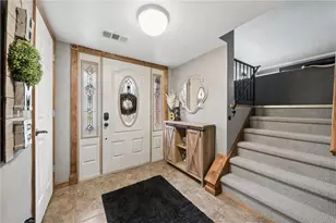 668 Carnival Dr, Pittsburgh, PA 15239 - Photo 3