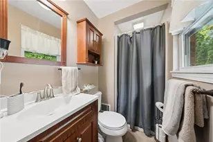 668 Carnival Dr, Pittsburgh, PA 15239 - Photo 17