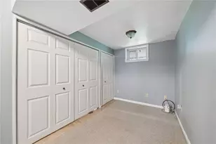 668 Carnival Dr, Pittsburgh, PA 15239 - Photo 27