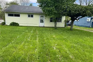 2108 Paul St, Hermitage, PA 16148 - Photo 1