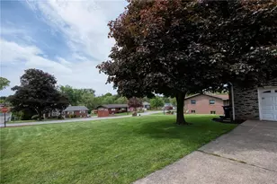 145 Oakhill, Center Township, PA 15001 - Photo 5