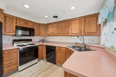 223 E Patty Lane, Monroeville, PA 15146 - Photo 7
