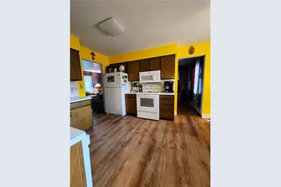 245 Todd Ave, Hermitage, PA 16148 - Photo 9