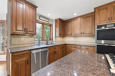 210 Royal Doulton Ct, Richland, PA 15044 - Photo 9