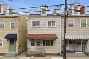 135 S 16th St, Pittsburgh, PA 15203 - Photo 1
