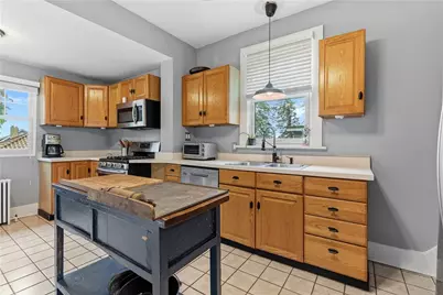 3201 Brownsville Rd, Pittsburgh, PA 15227 - Photo 9