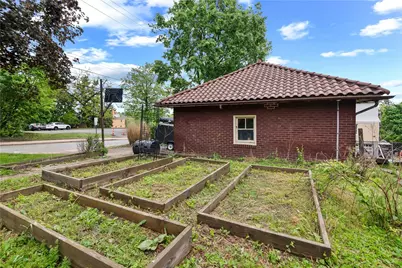 3201 Brownsville Rd, Pittsburgh, PA 15227 - Photo 27