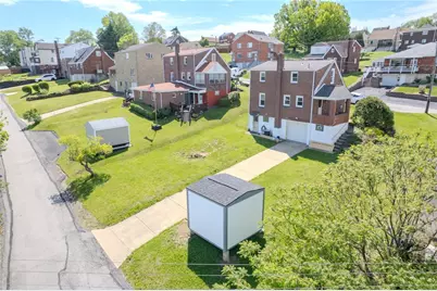 1832 Texas, West Mifflin, PA 15122 - Photo 3