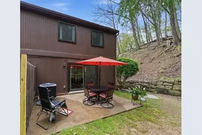 201 Woodbridge Dr, Ross Twp, PA 15237 - Photo 17