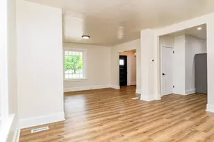 1660 Mercer Rd, Franklin Township, PA 16117 - Photo 13