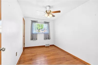 116 Crandon Circle, Brighton Township, PA 15009 - Photo 17