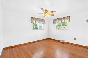 116 Crandon Cir, Brighton Township, PA 15009 - Photo 15