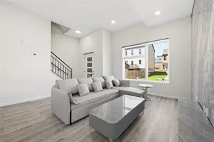 905 Rickenbach St, Pittsburgh, PA 15212 - Photo 7