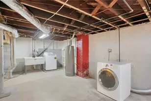 127 Montclair Ave, Pittsburgh, PA 15229 - Photo 21