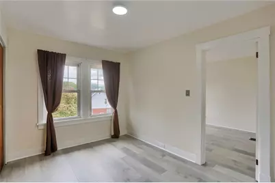127 Montclair Ave, Pittsburgh, PA 15229 - Photo 17