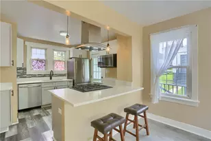 127 Montclair Ave, Pittsburgh, PA 15229 - Photo 9