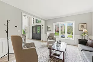 702 Rustic Ridge Dr, Cranberry Township, PA 16066 - Photo 5