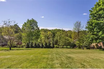 180 Bonnie View Dr, Pine Township, PA 15090 - Photo 5