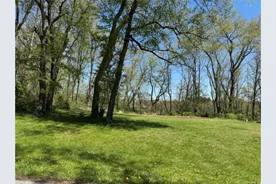 16 Walnut St, Smith Township, PA 15021 - Photo 1
