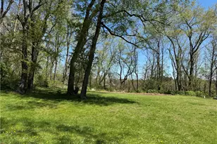 16 Walnut St, Smith Township, PA 15021 - Photo 1