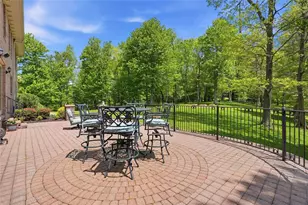 1040 Chanticleer Dr, Moon/Crescent Twp, PA 15046 - Photo 41