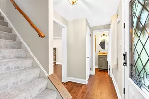 2545 Matterhorn Dr, Pittsburgh, PA 15090 - Photo 5