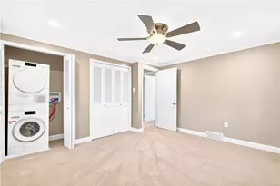 2545 Matterhorn Dr, Pittsburgh, PA 15090 - Photo 29