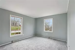 2715 Myrtle Dr, Lower Burrell, PA 15068 - Photo 13