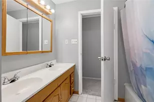 2715 Myrtle Dr, Lower Burrell, PA 15068 - Photo 17