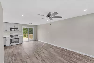 709 Providence Dr, Pittsburgh, PA 15239 - Photo 5