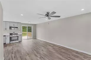 709 Providence Dr, Pittsburgh, PA 15239 - Photo 5