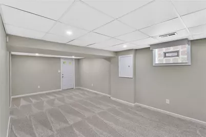 709 Providence Dr, Pittsburgh, PA 15239 - Photo 19