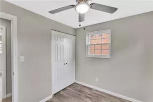 709 Providence Dr, Pittsburgh, PA 15239 - Photo 15