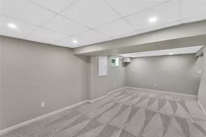 709 Providence Dr, Pittsburgh, PA 15239 - Photo 21