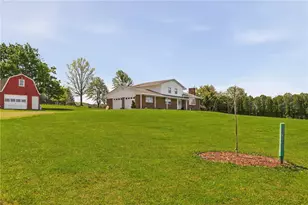 162 County Park Rd, Mount Pleasant Township, PA 15666 - Photo 3