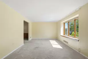 1548 Spreading Oak Dr, Scott Township, PA 15220 - Photo 7