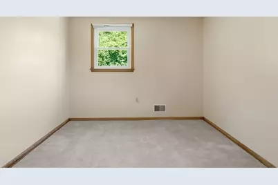 1548 Spreading Oak Dr, Scott Township, PA 15220 - Photo 35