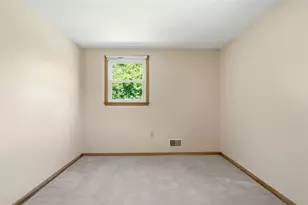 1548 Spreading Oak Dr, Scott Township, PA 15220 - Photo 35